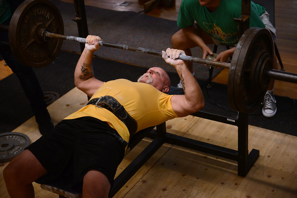 Bill Wildoner lifts during the Show-Me State Games